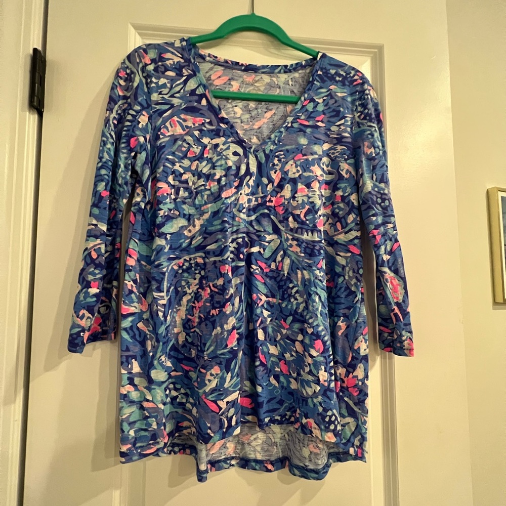 Lilly Pulitzer cotton v neck top